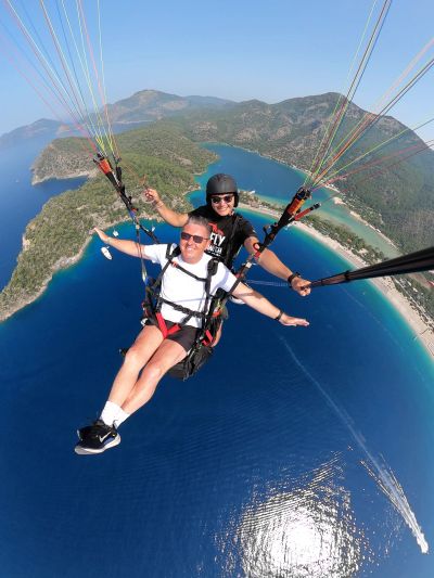 Yamaç paraşütünden Ölüdeniz'ün havadan görünümü